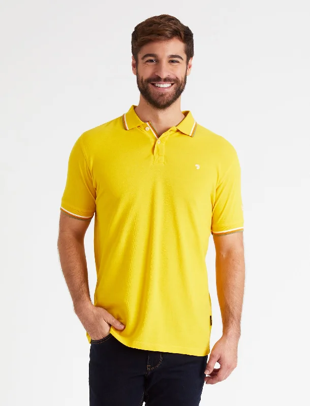 Polo homme jaune, motif arrière