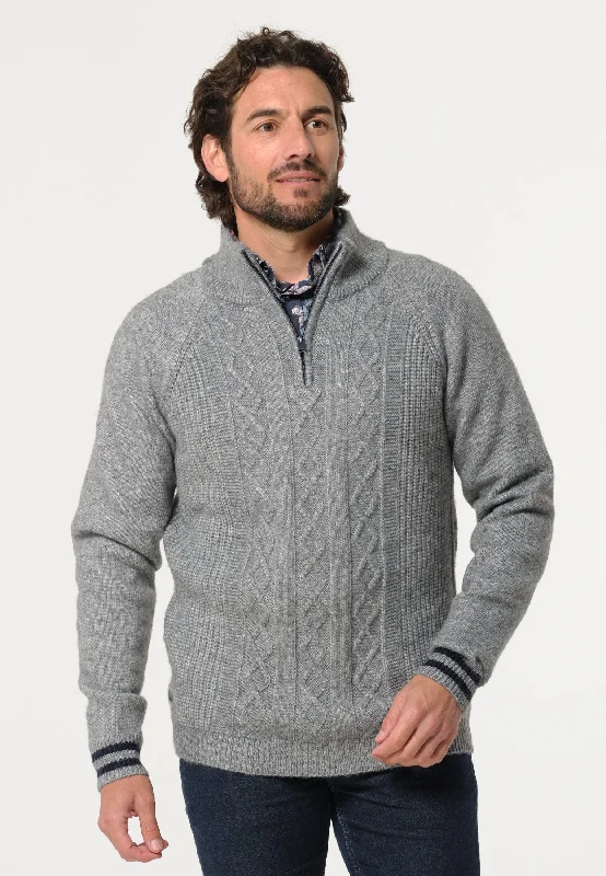 Pull homme gris tressé à col haut