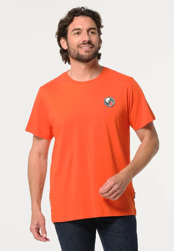 T-Shirt homme orange avec logo tennis dans le dos