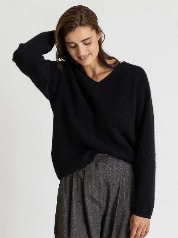 Cashmere sweater "Maya" - black