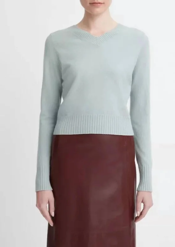 Cropped V Neck Sweater In Sea Mist