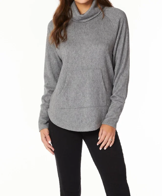 Funnel Neck Raglan W/ Pocket Sweater In Grey