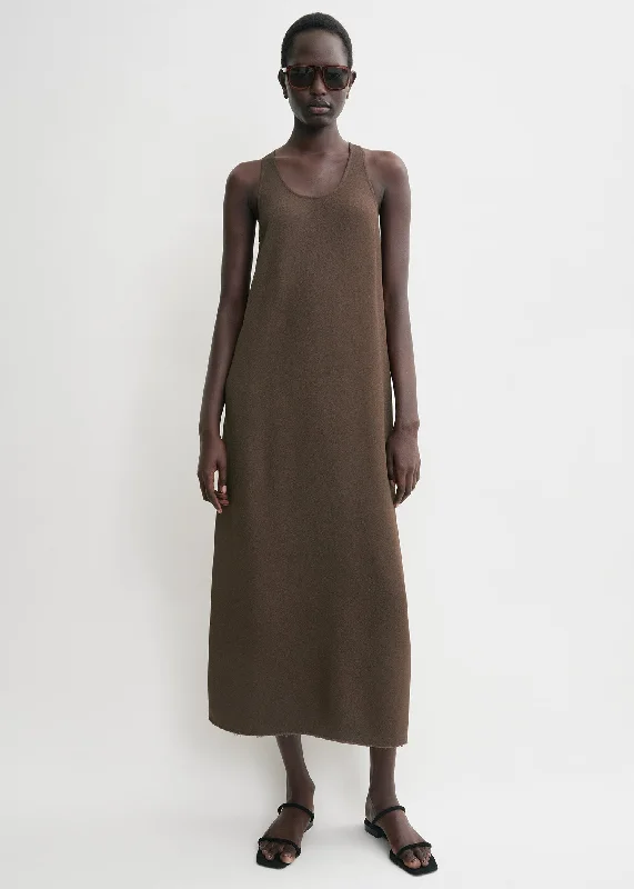 Scoop-neck sablé dress chocolate